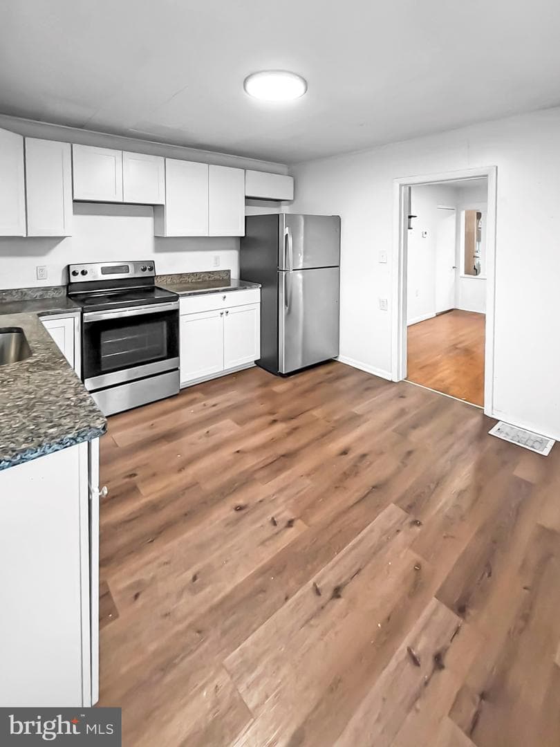 488/486 Mcdowell Avenue photo 7