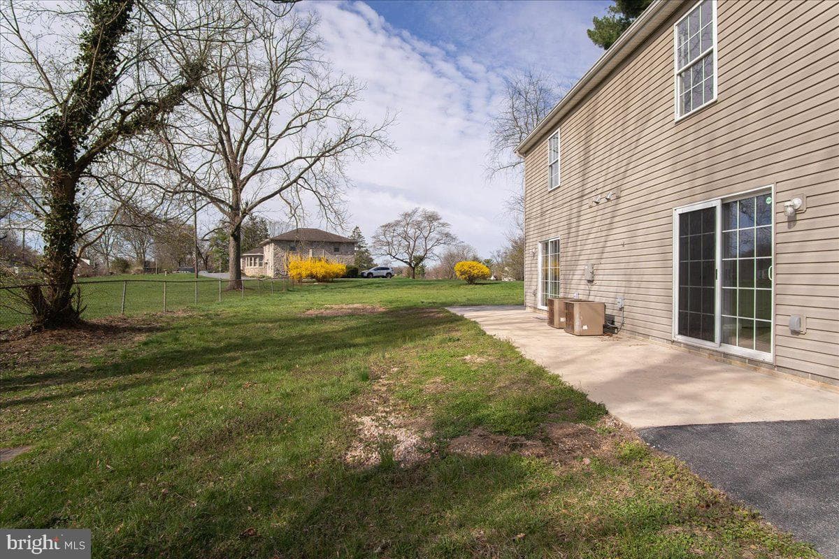 1312 Sherman Avenue photo 16