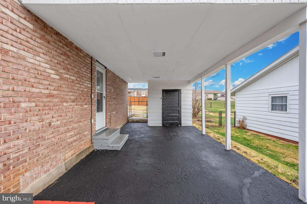 1049 Carroll Heights Boulevard photo 10