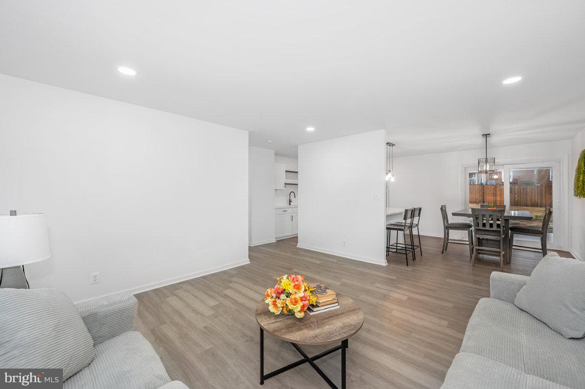 1049 Carroll Heights Boulevard photo 3