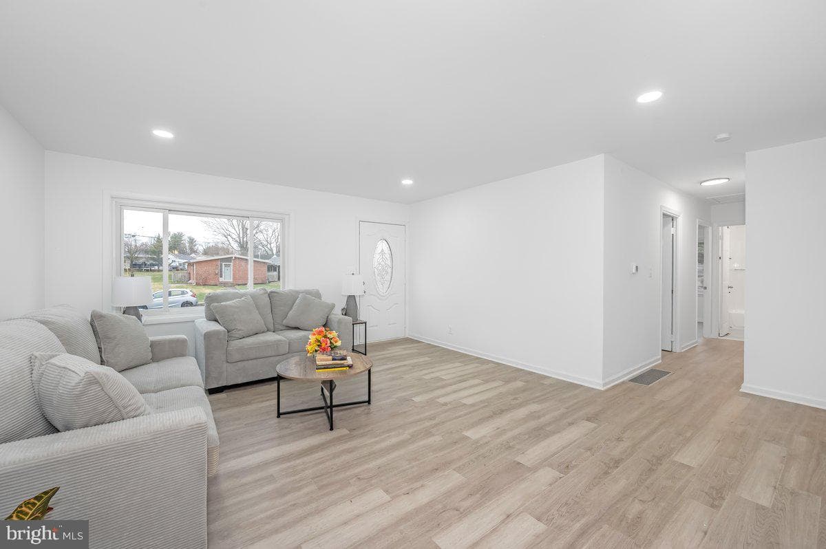 1049 Carroll Heights Boulevard photo 7