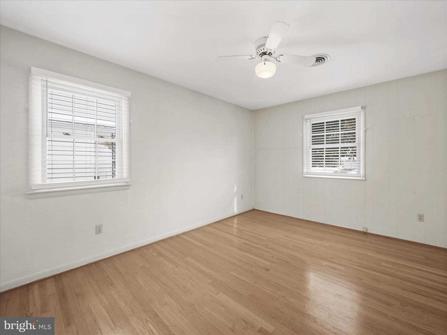 933 Kenwood Drive photo 19