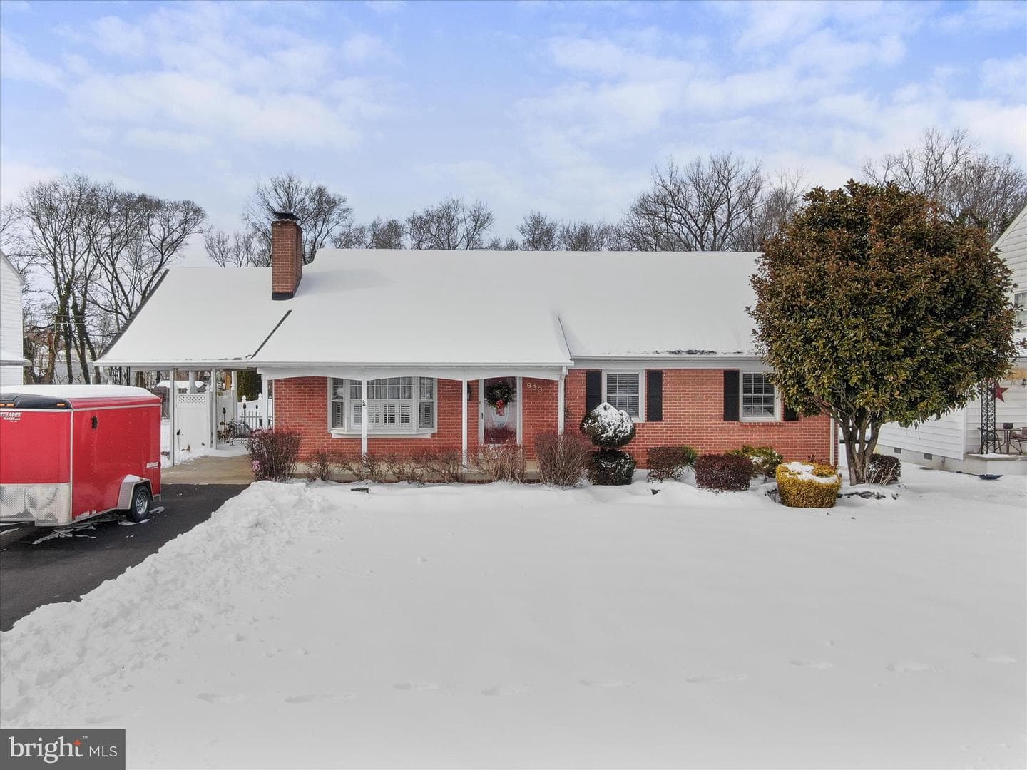 933 Kenwood Drive photo 2