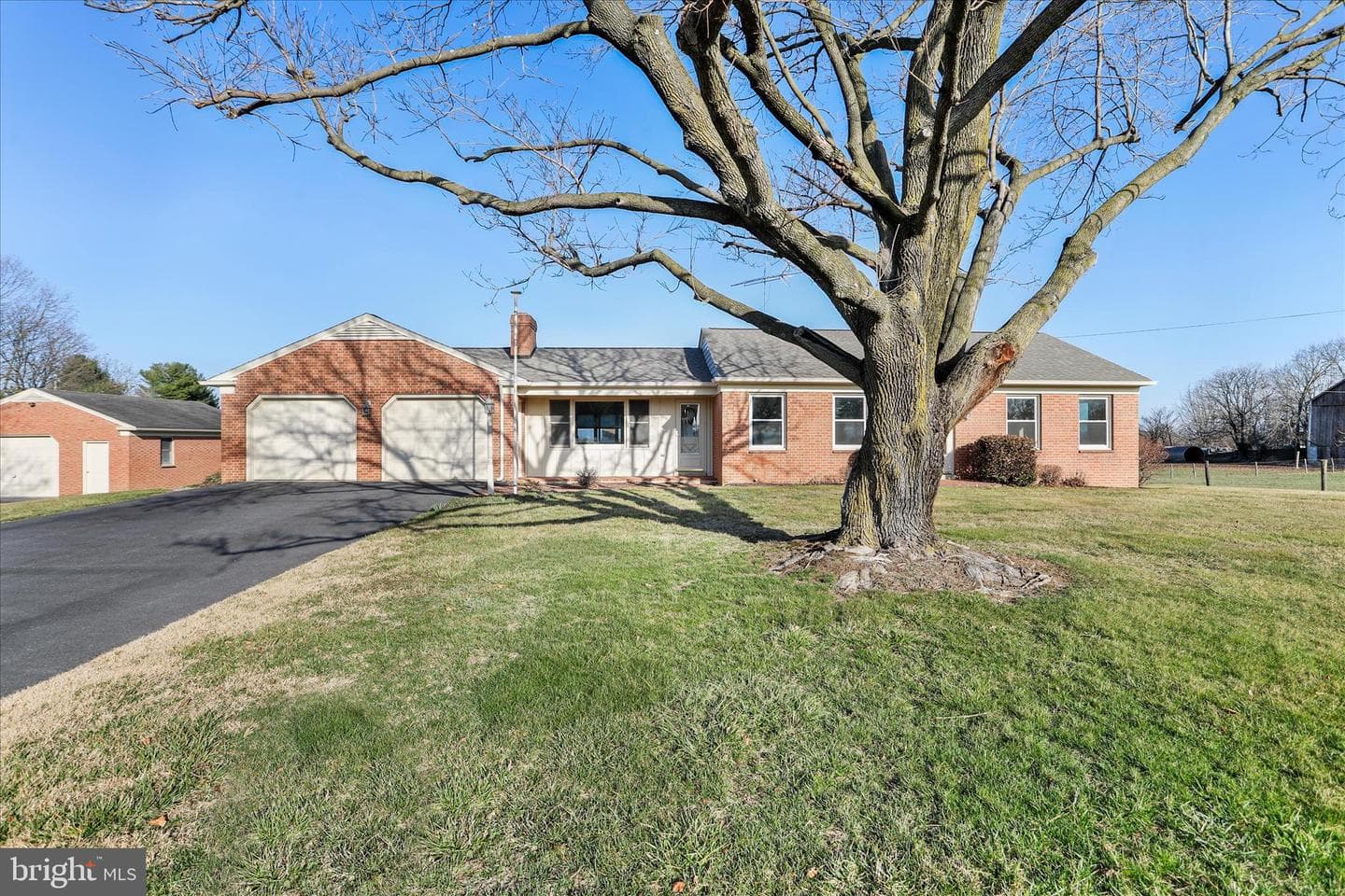 13728 Broadfording Church Road photo 3