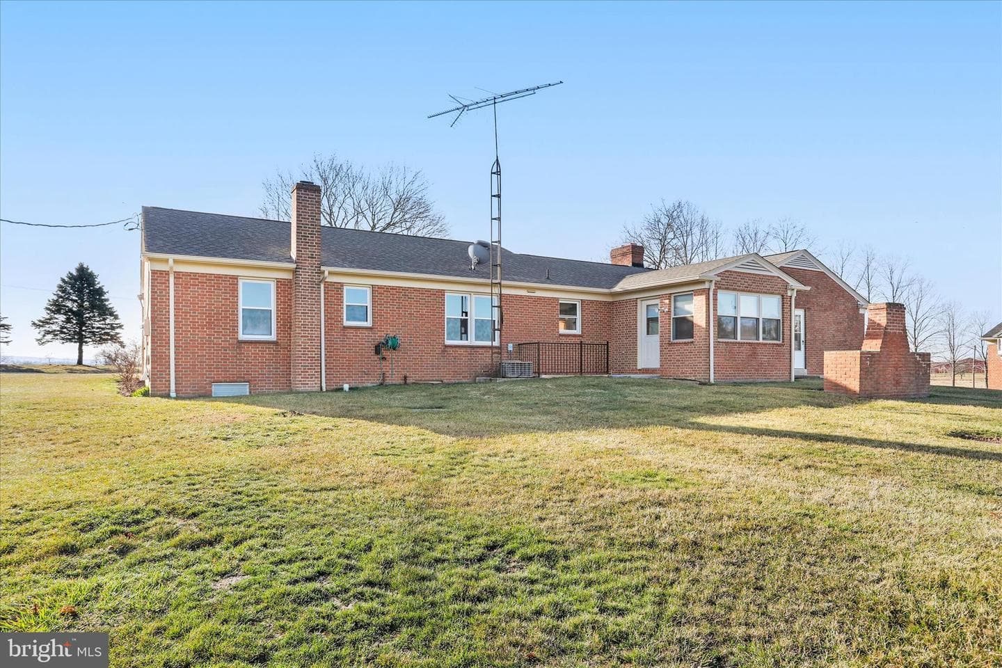 13728 Broadfording Church Road photo 37
