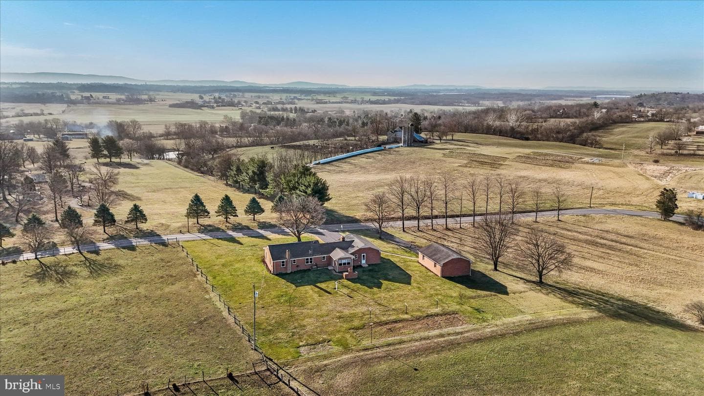 13728 Broadfording Church Road photo 44