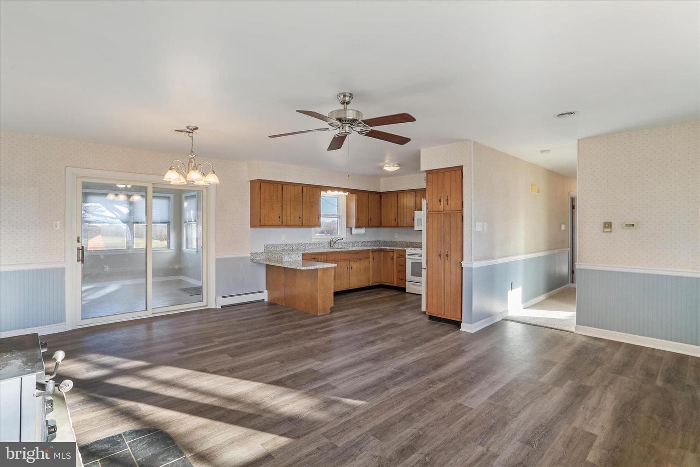 13728 Broadfording Church Road photo 5