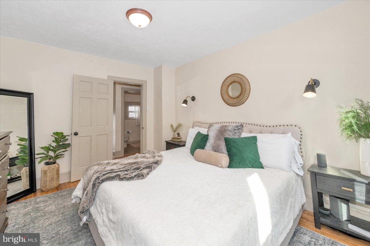 104 Cypress Street photo 25
