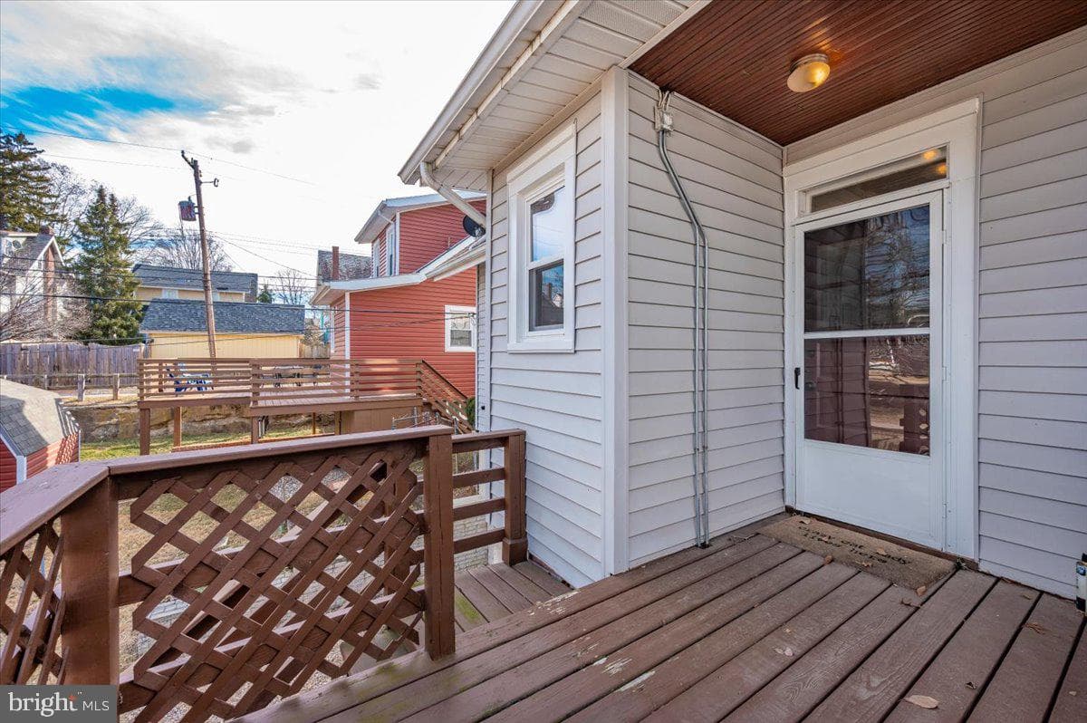 104 Cypress Street photo 45