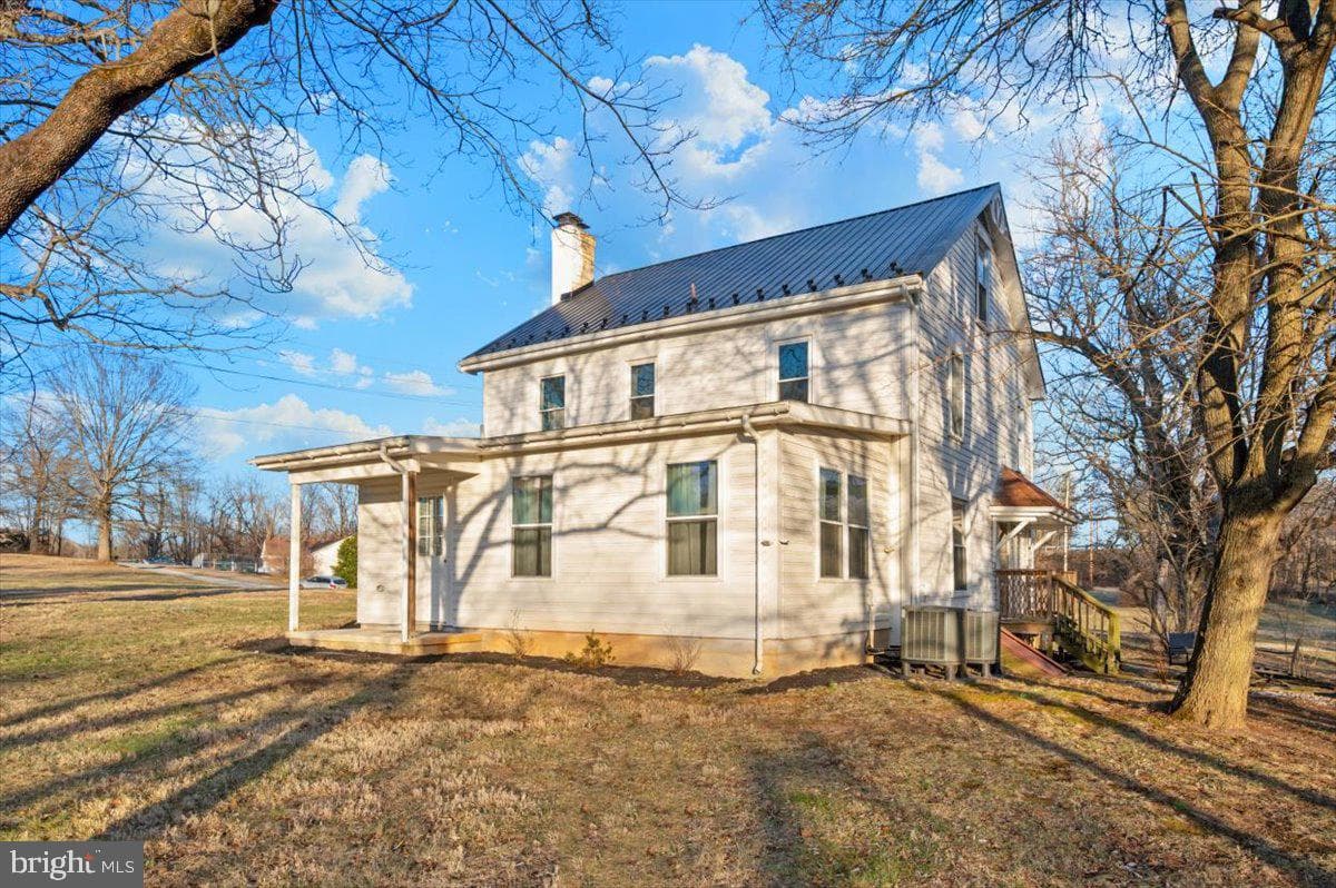 11012 Arnold Lane photo 4