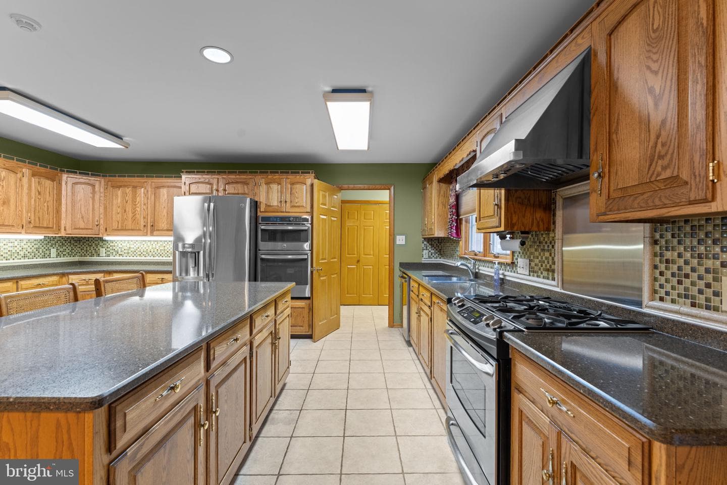 18903 Manchester Drive photo 28