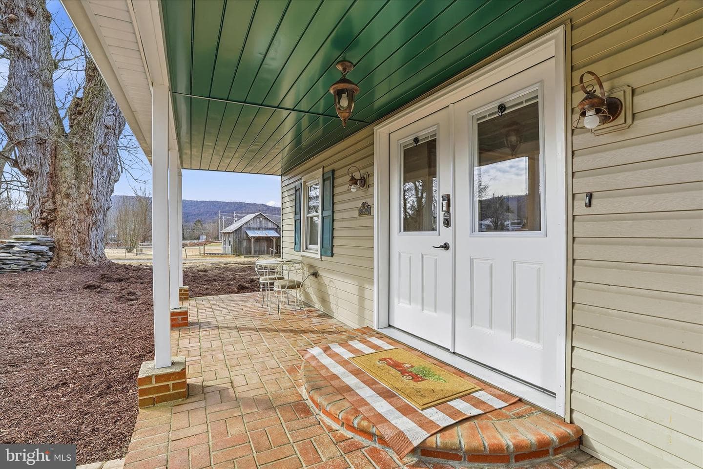 25210 Cascade Road photo 24