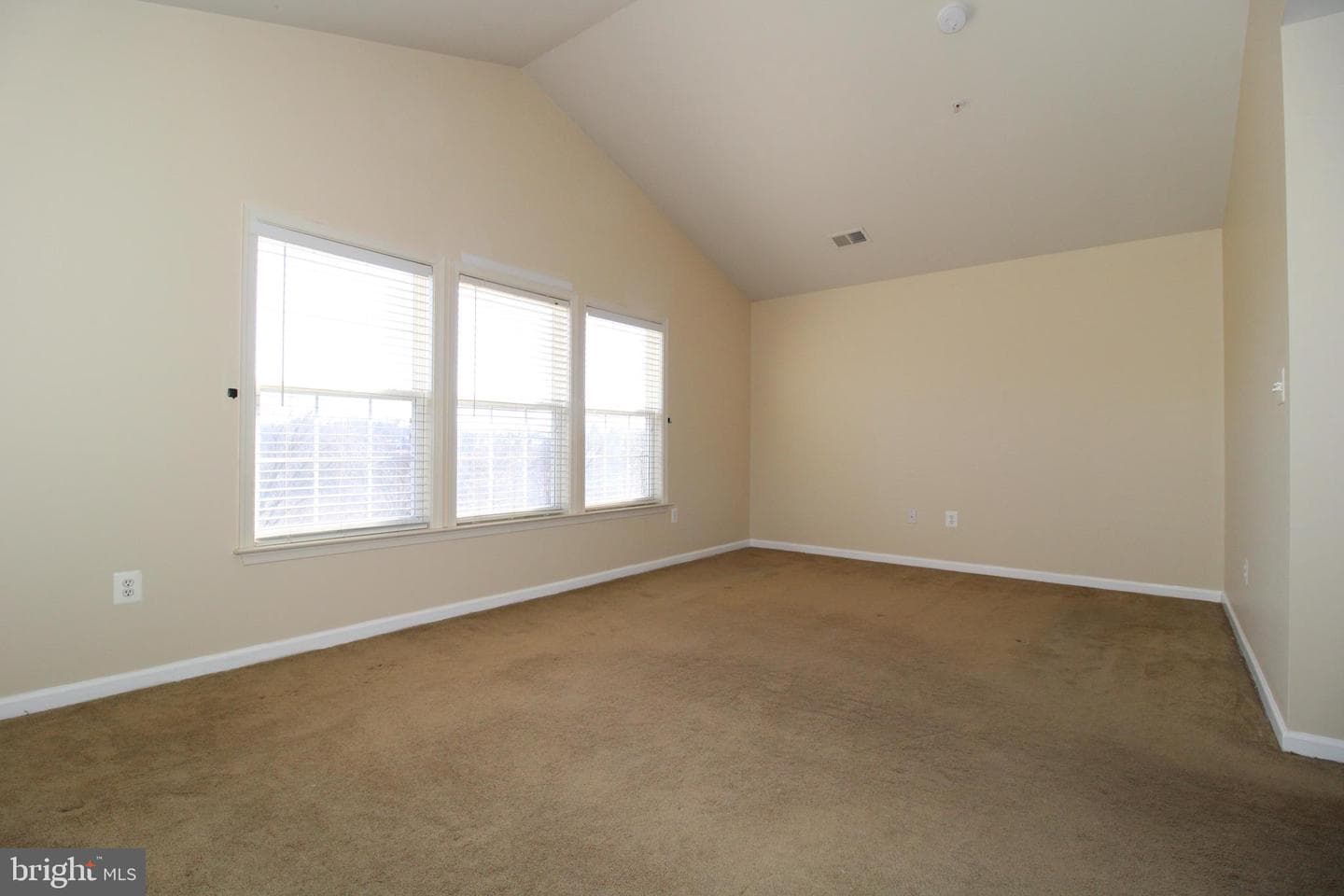 747 Monet Drive photo 13