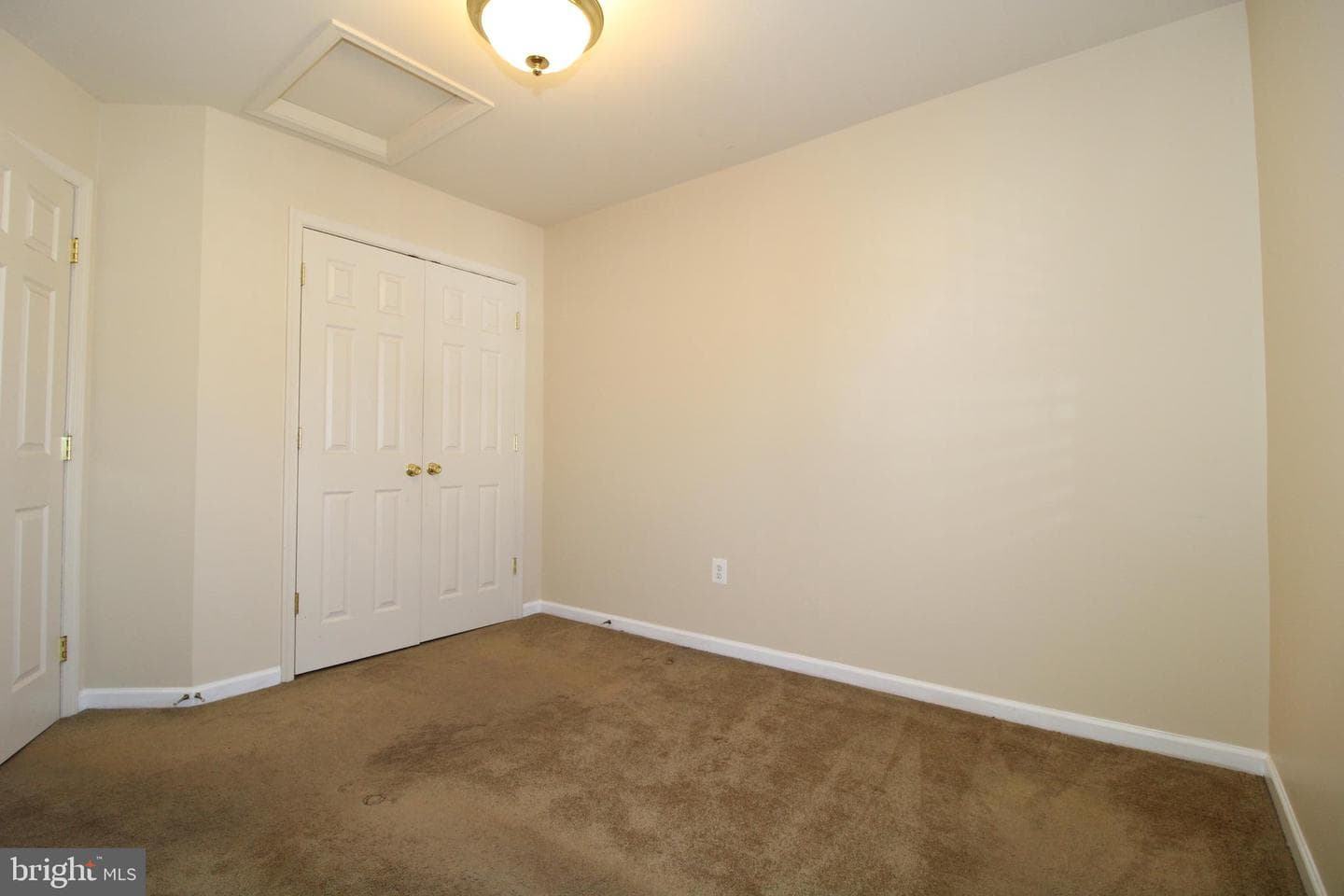 747 Monet Drive photo 19