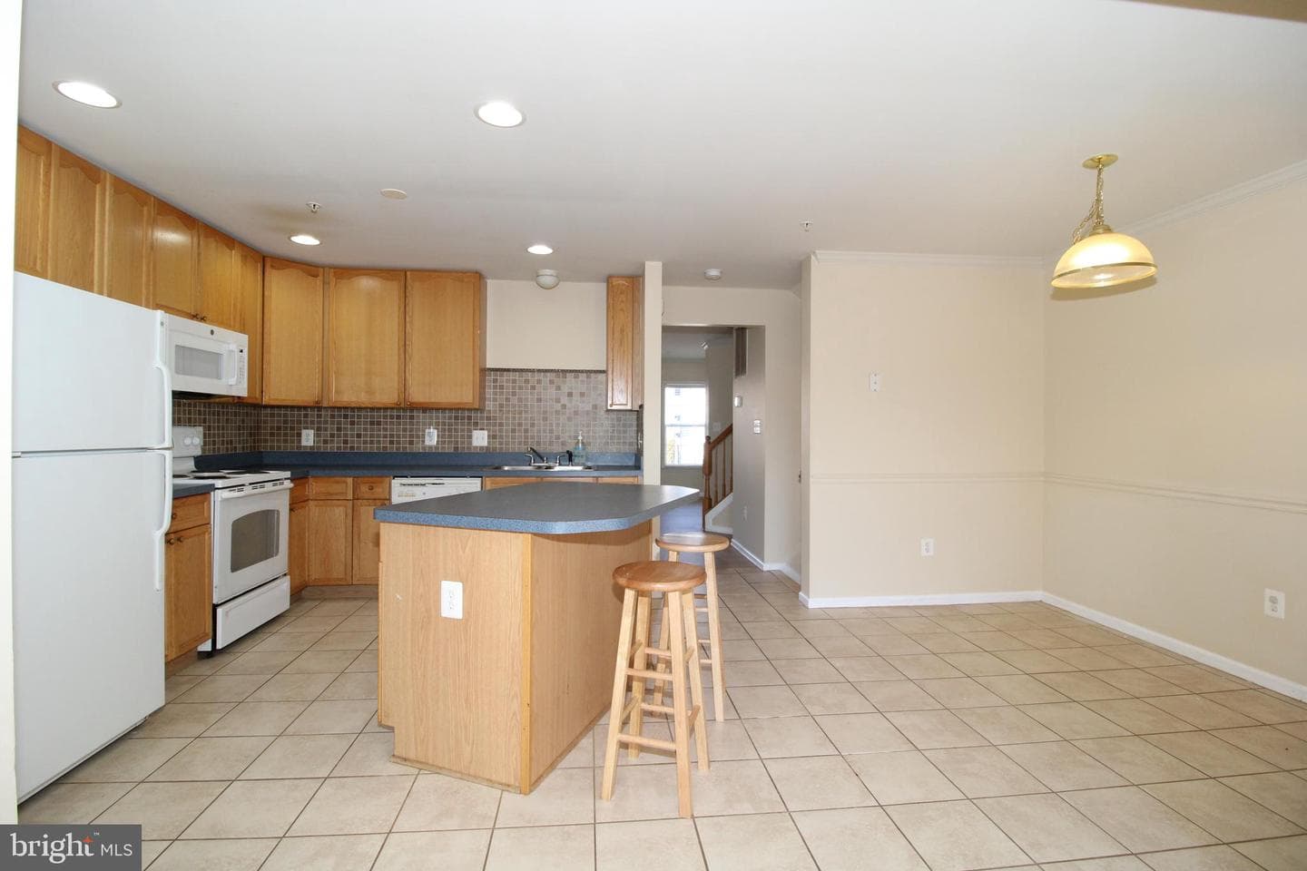 747 Monet Drive photo 9