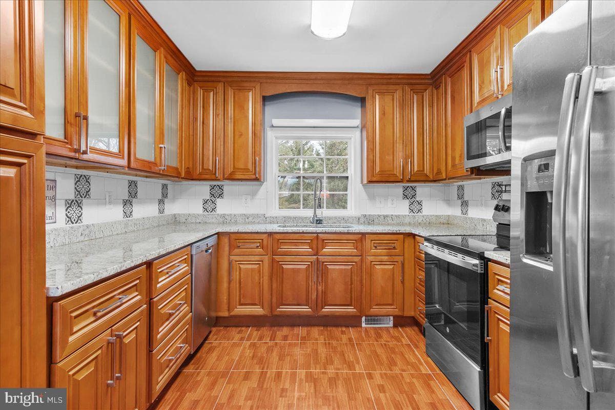 13331 Apple Hill Drive photo 18