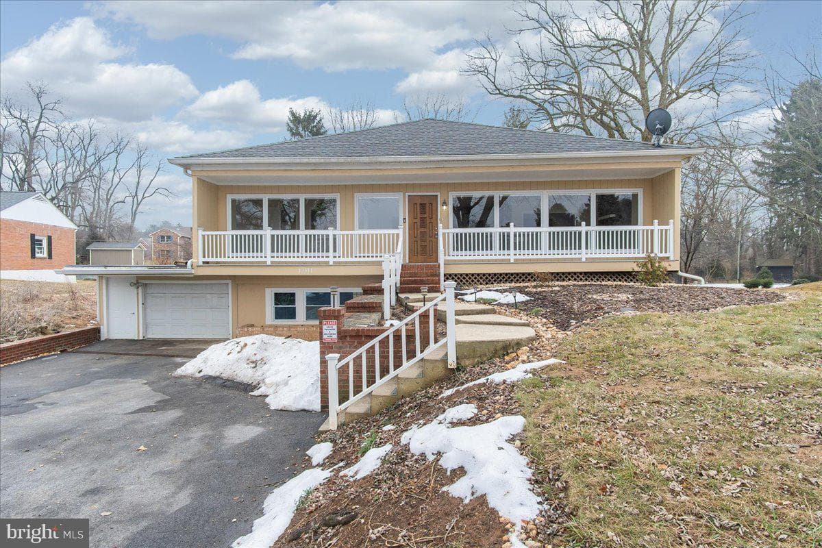 13331 Apple Hill Drive photo 4