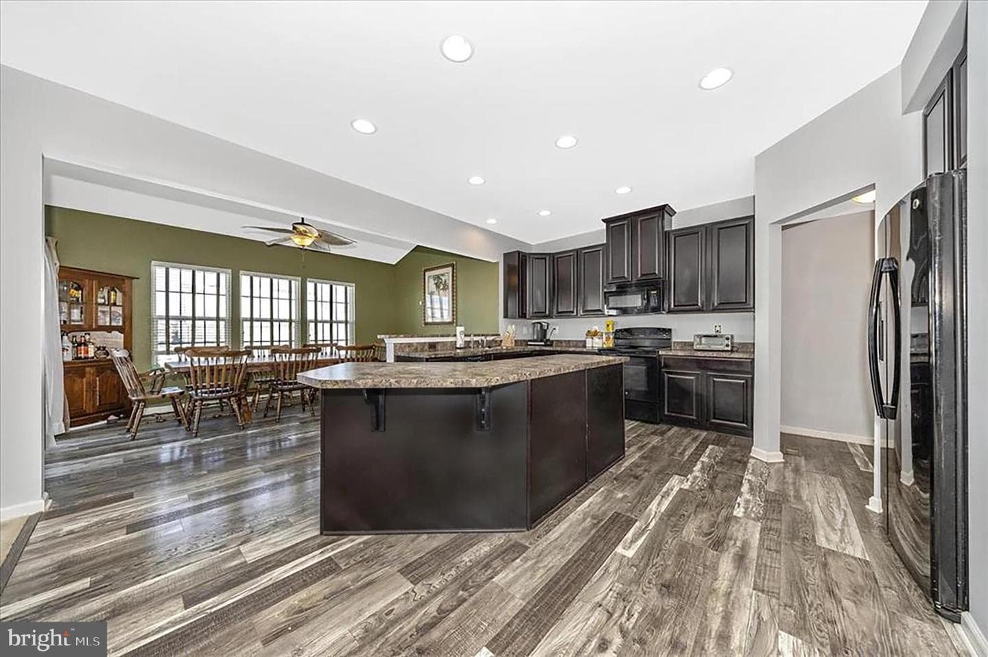 9427 Morning Dew Drive photo 10