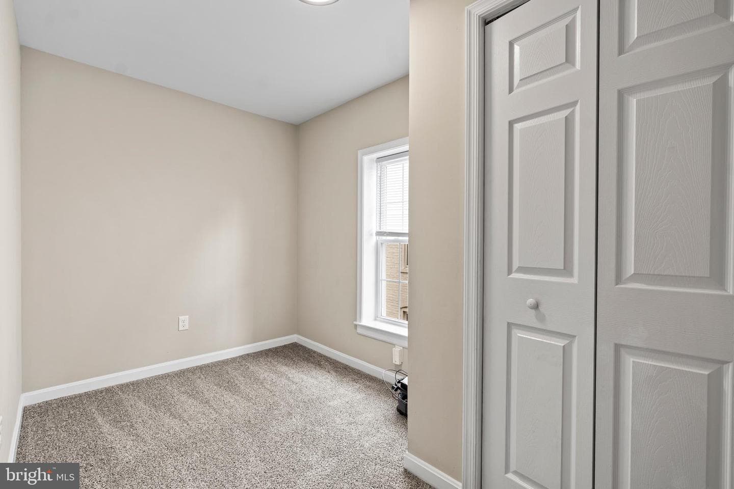 48 Fairground Avenue photo 22