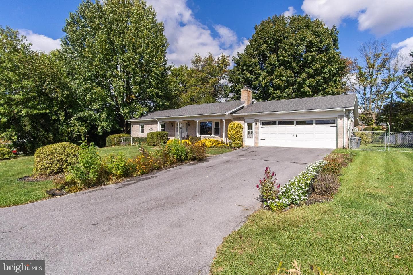 8 Brightwood Drive photo 3