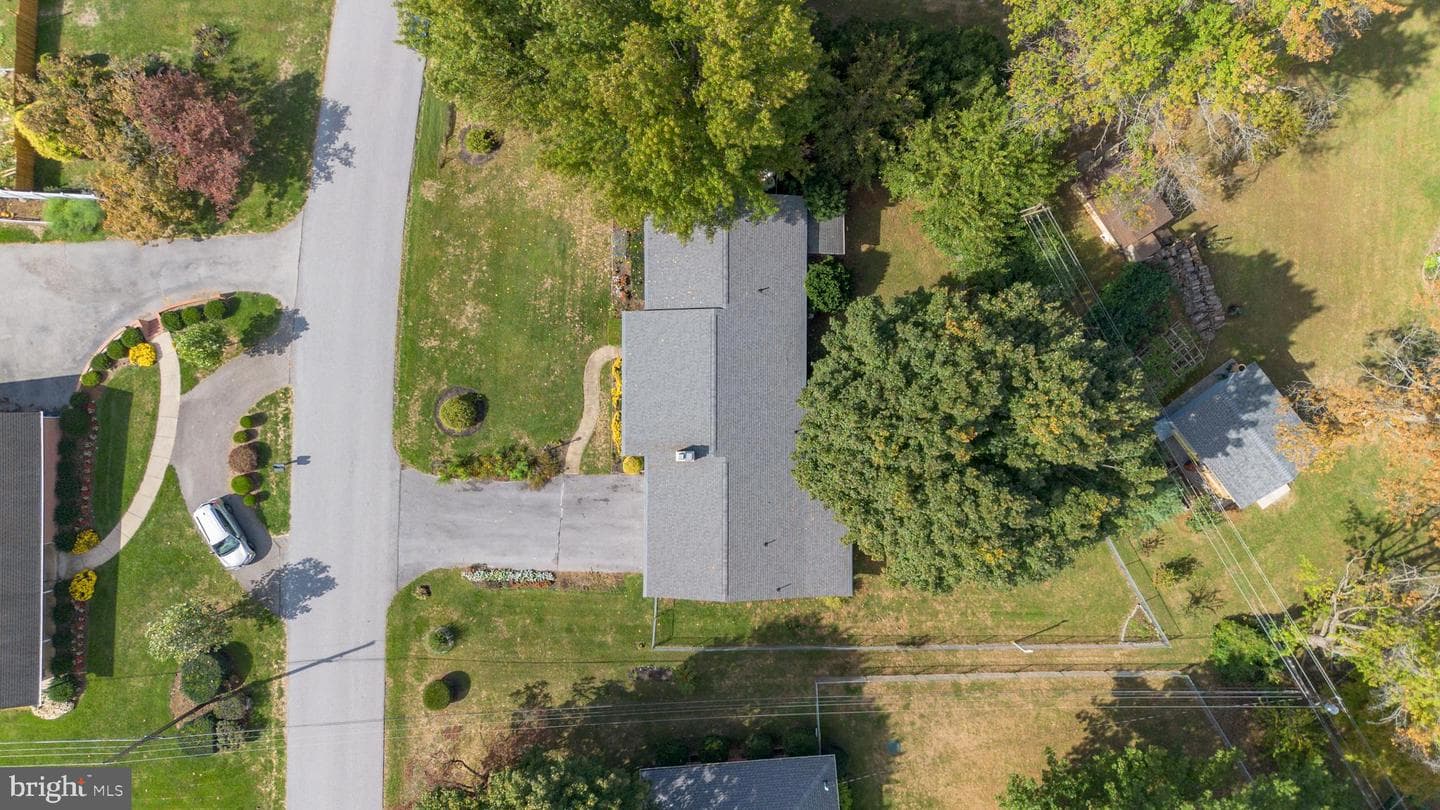 8 Brightwood Drive photo 40