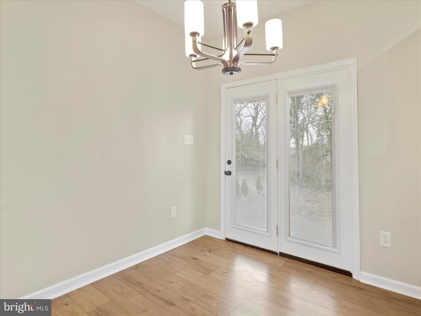 10904 Decker Avenue photo 17