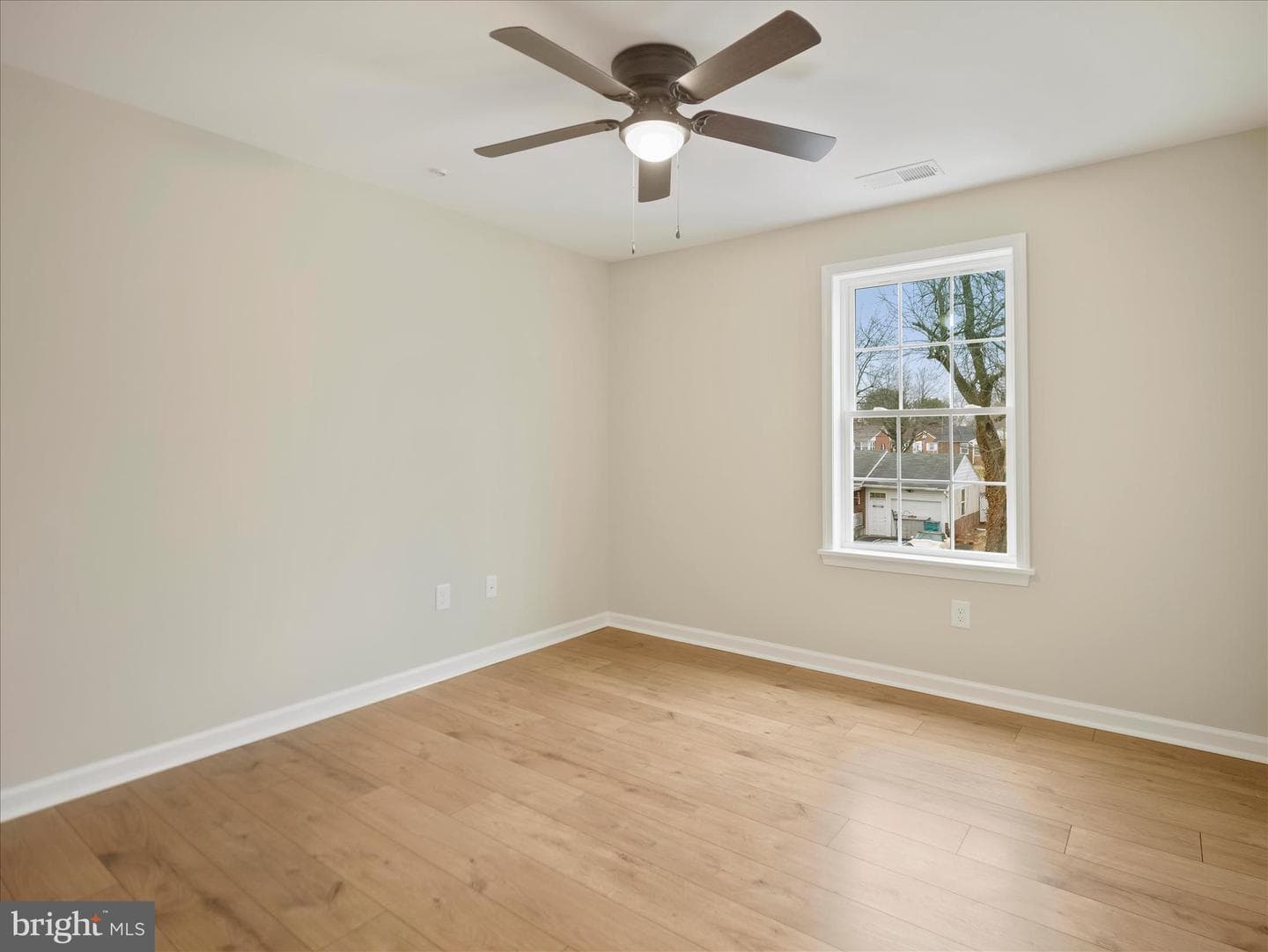 10904 Decker Avenue photo 21