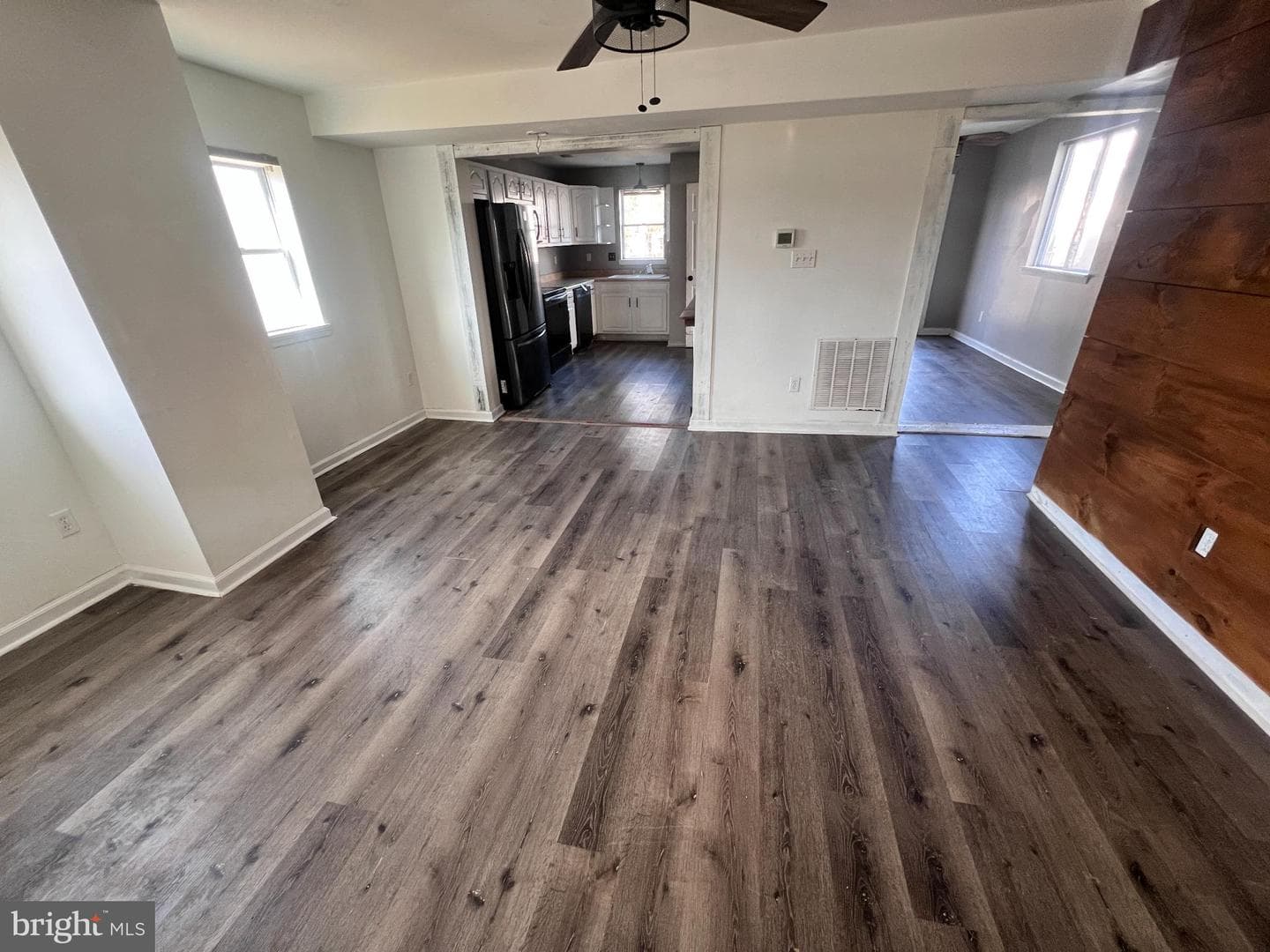 104 W High Street W photo 2