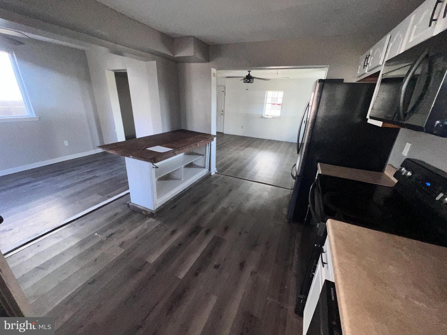 104 W High Street W photo 7