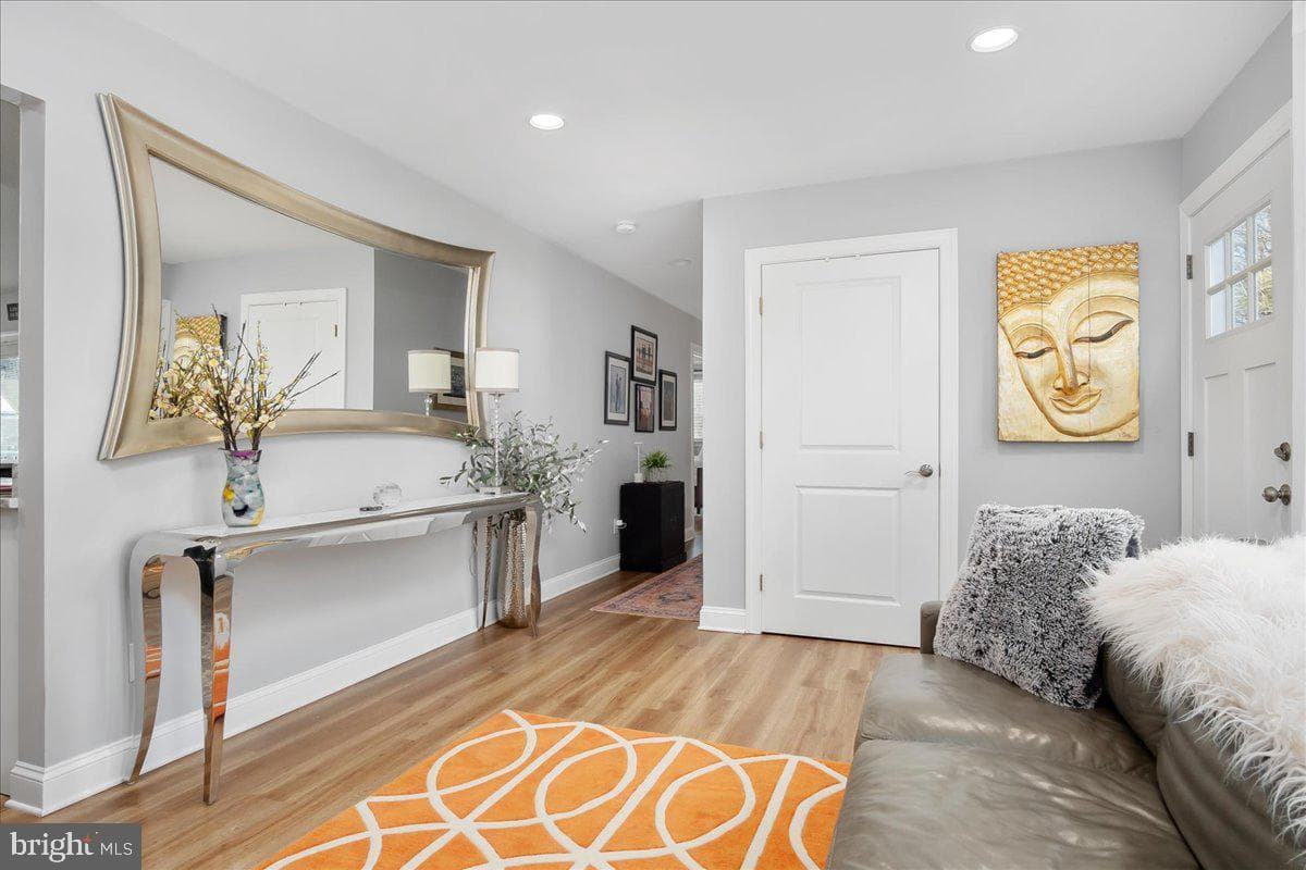 13 W Douglas Court photo 8