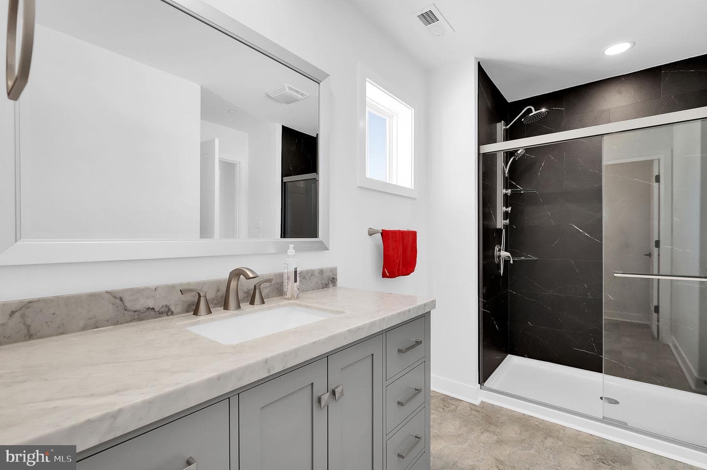 13808 Weaver Avenue photo 23