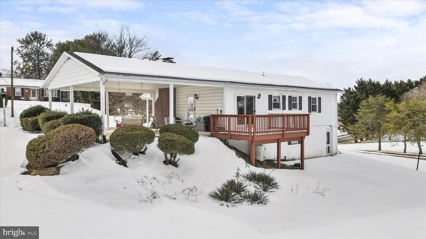 15024 Clear Spring Road photo 2