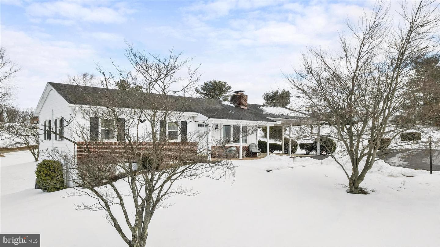 15024 Clear Spring Road photo 29