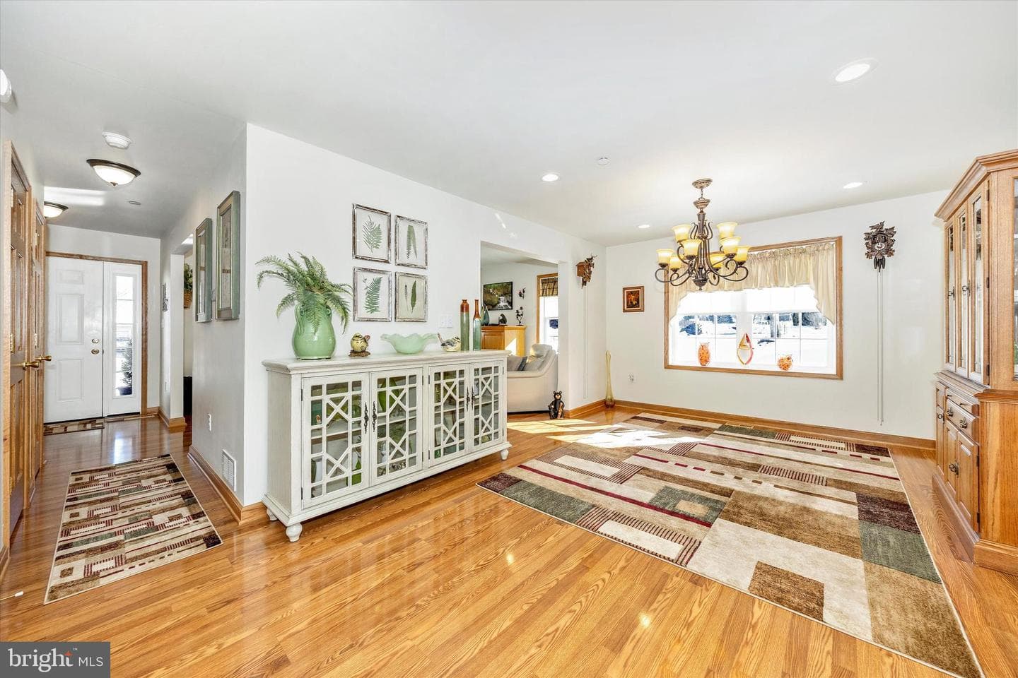 19327 Longmeadow Road photo 13