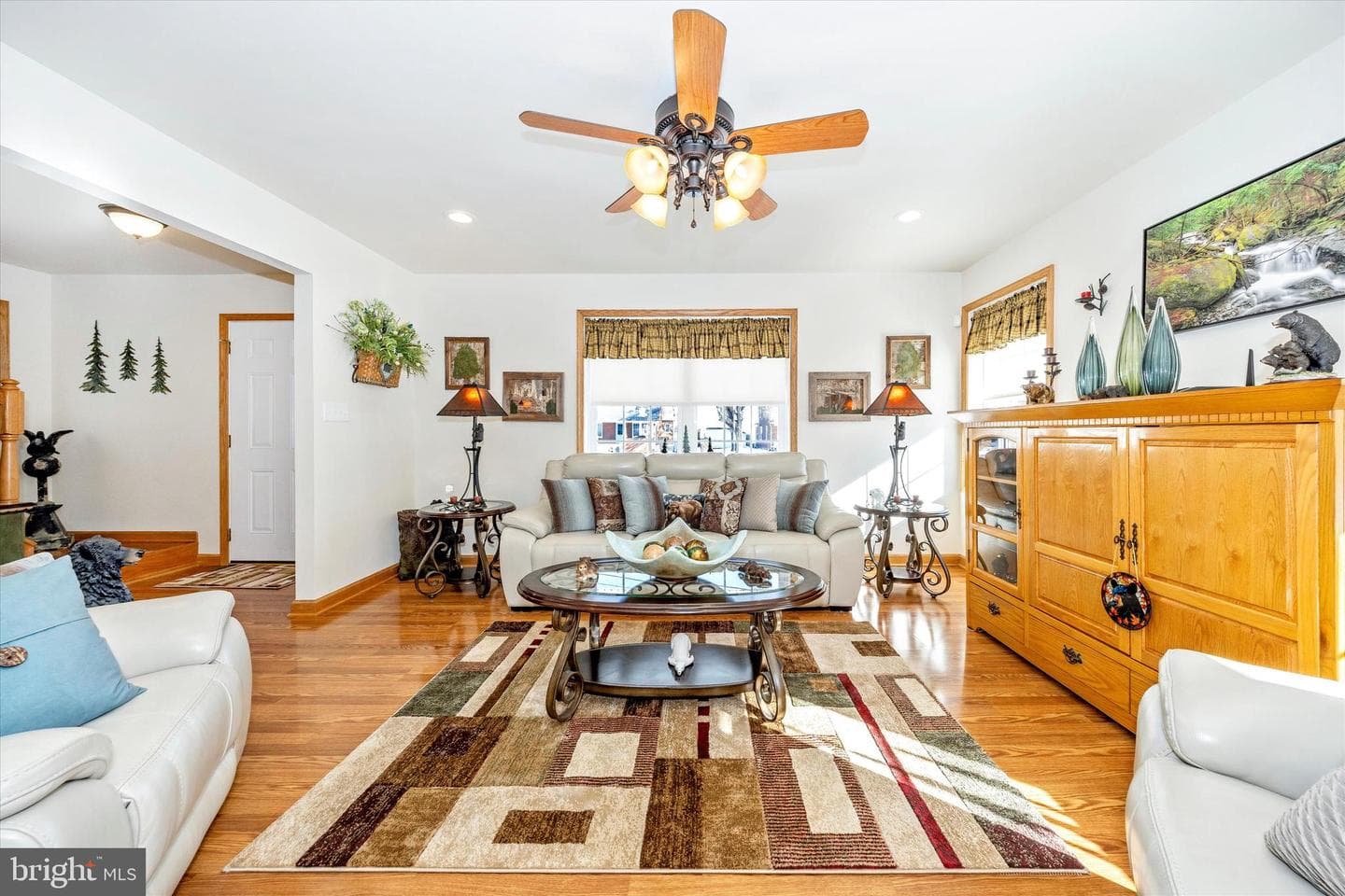 19327 Longmeadow Road photo 9