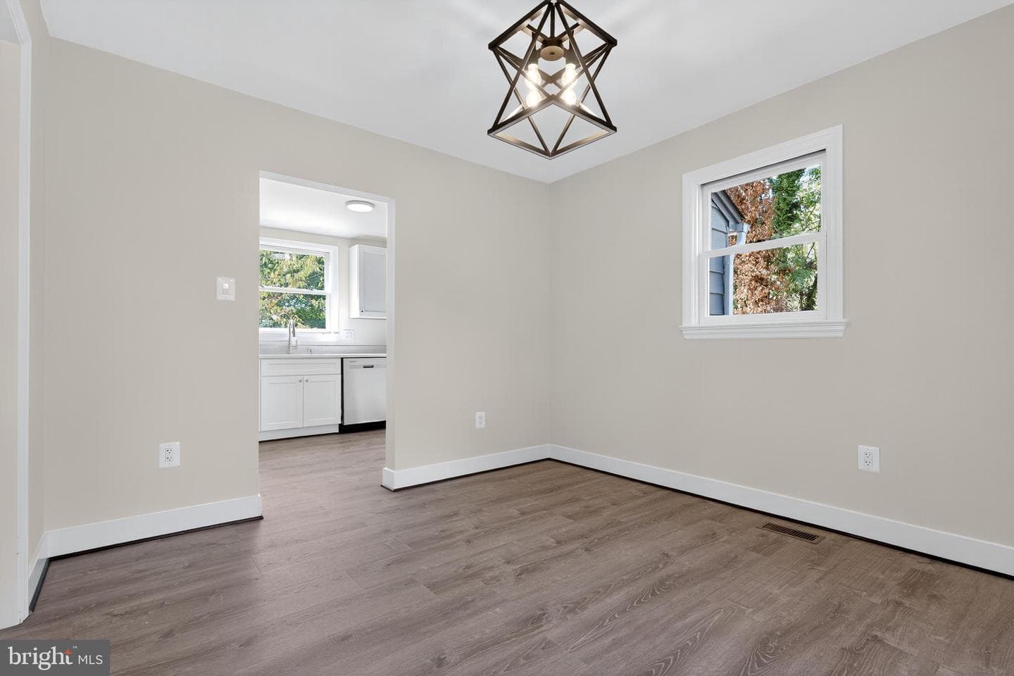 10612 Honeyfield Road photo 5