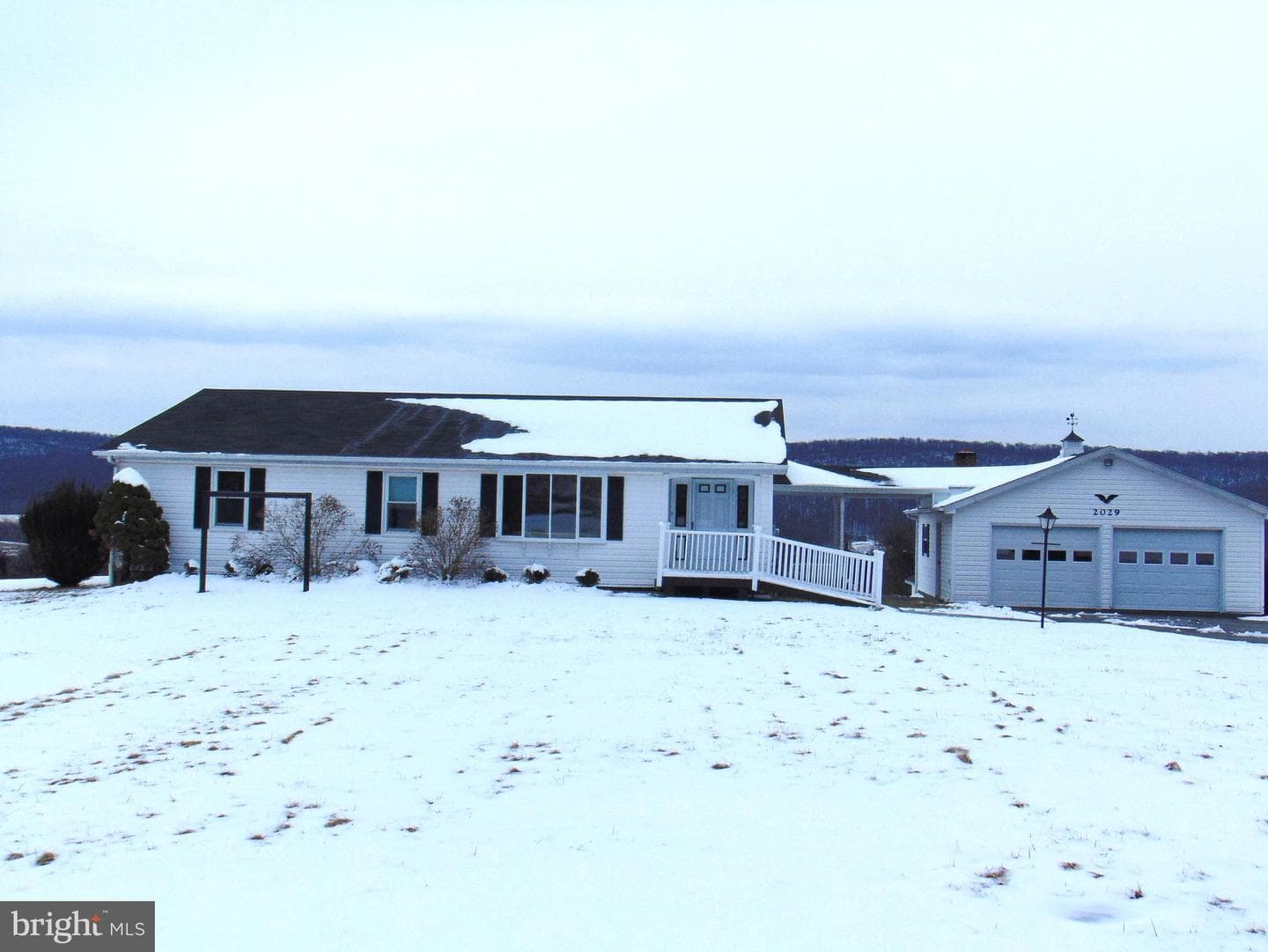 2029 Reed Road photo 2