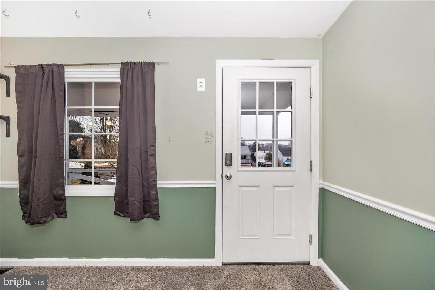 1230 Crescent Road photo 2