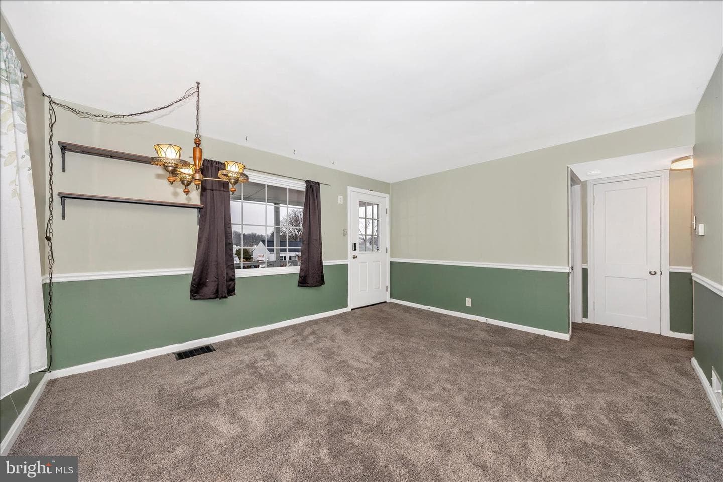 1230 Crescent Road photo 6