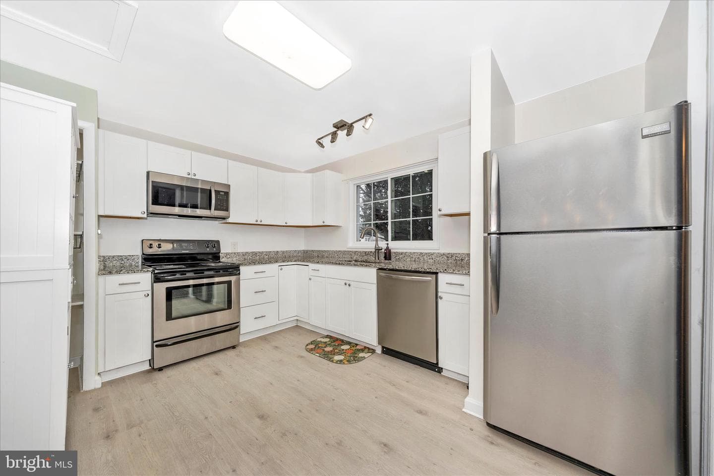 1230 Crescent Road photo 7
