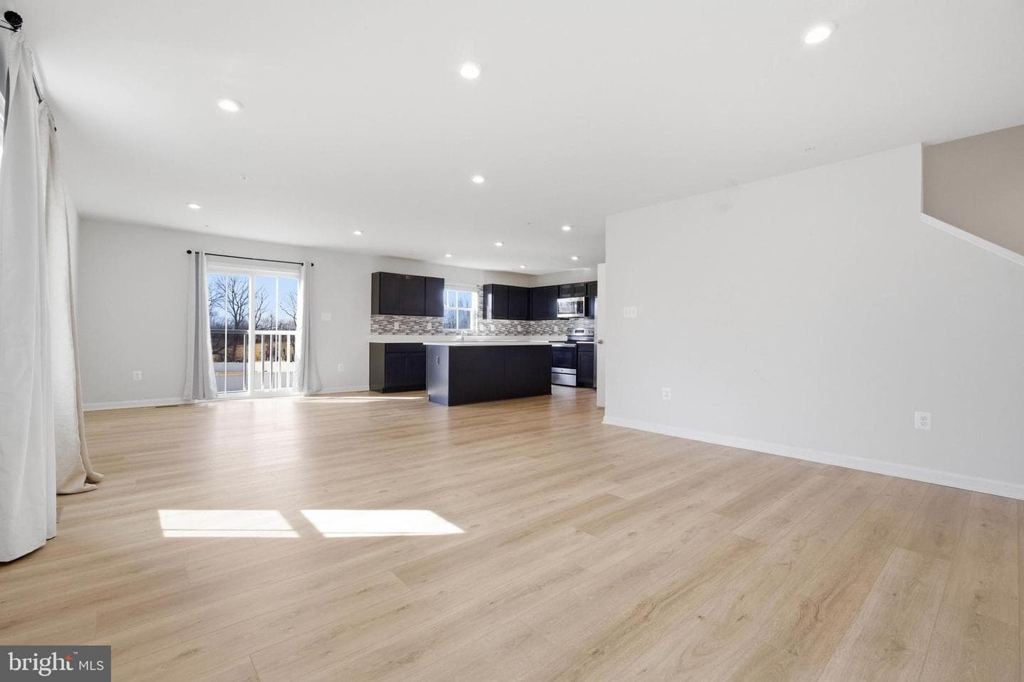 103 Charlotte Street photo 4