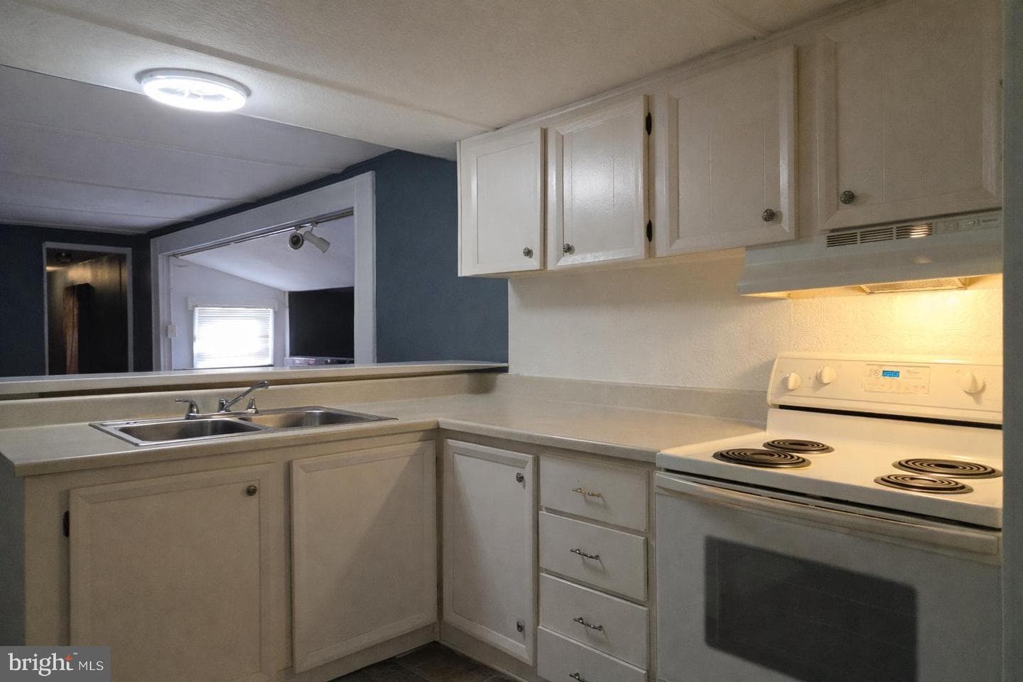 205 W High Street W photo 5