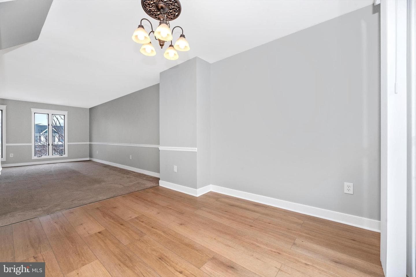 605 Knightsbridge Drive photo 10
