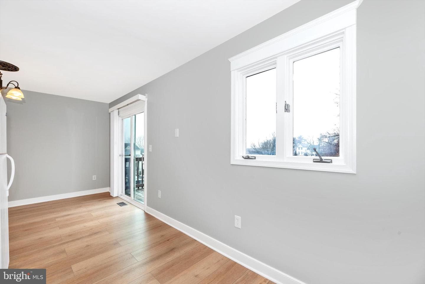 605 Knightsbridge Drive photo 15