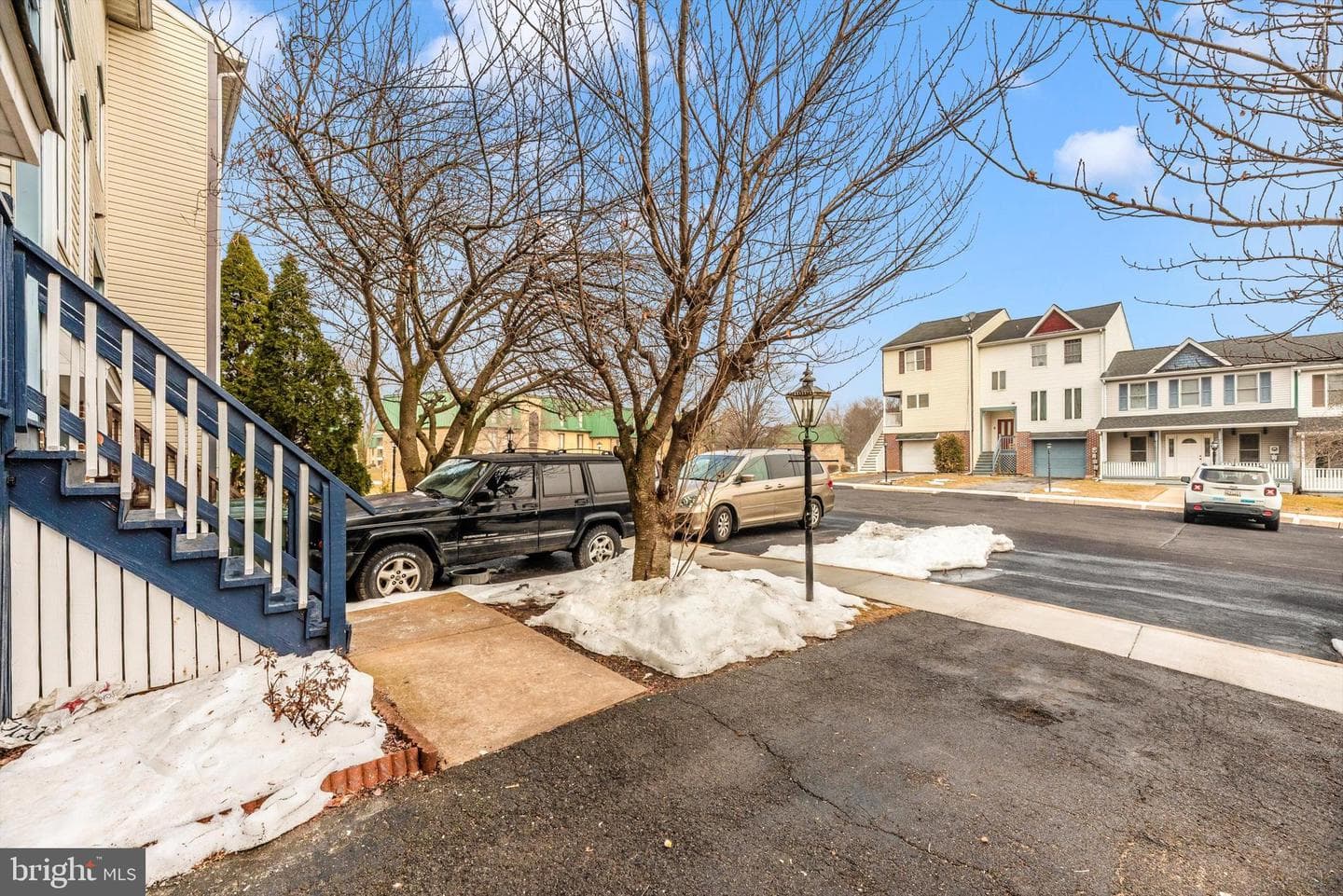 605 Knightsbridge Drive photo 44