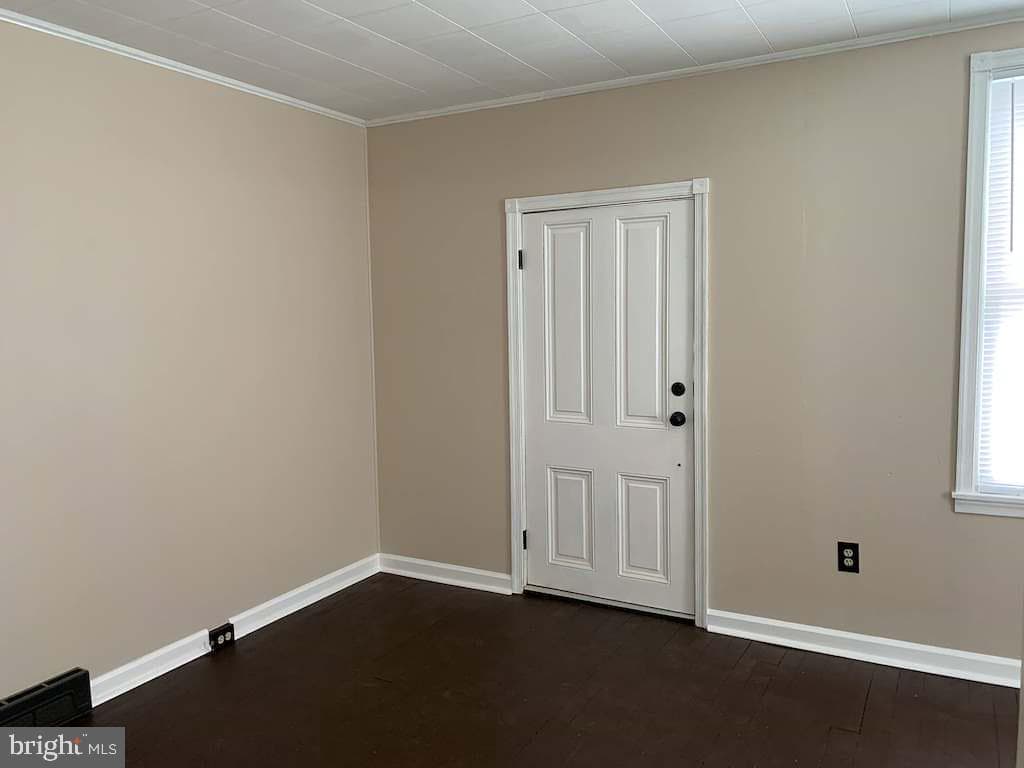 310 S Mulberry Street photo 11