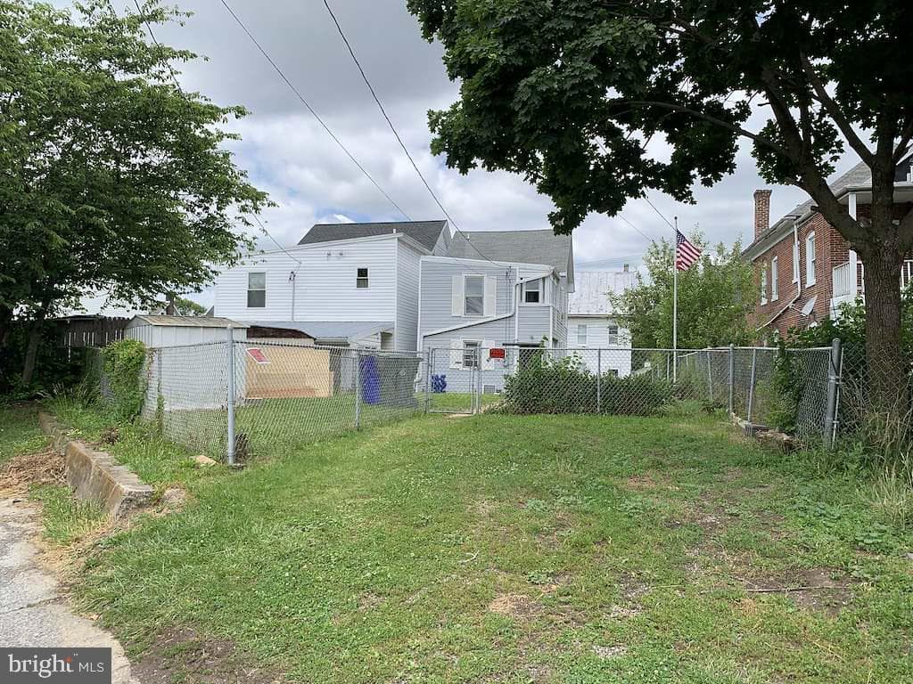 310 S Mulberry Street photo 26