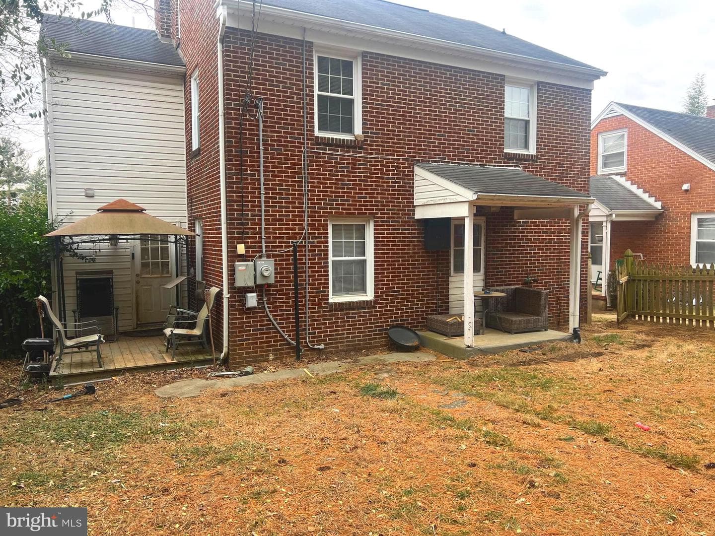 953 View Street photo 5