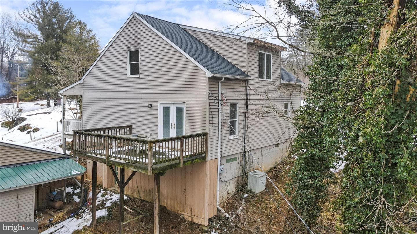 17419 Taylors Landing Road photo 22