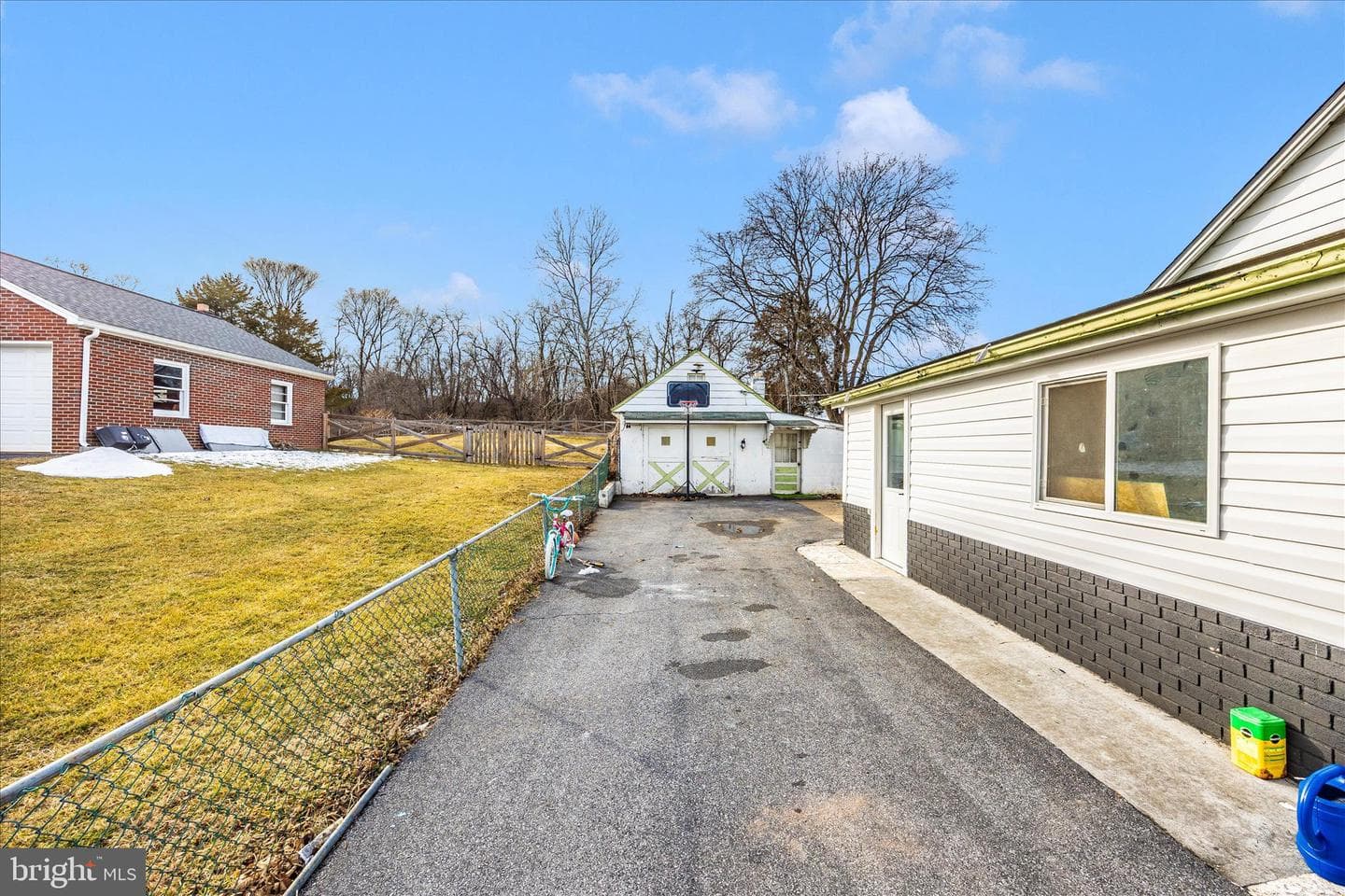 811 Antietam Drive photo 33